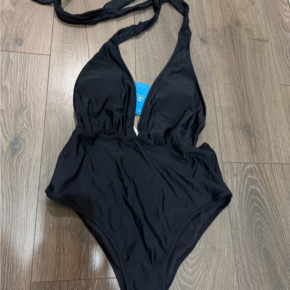 Women’s Black one-piece swimsuit size medium #getinalittlewilder summer wear NWT